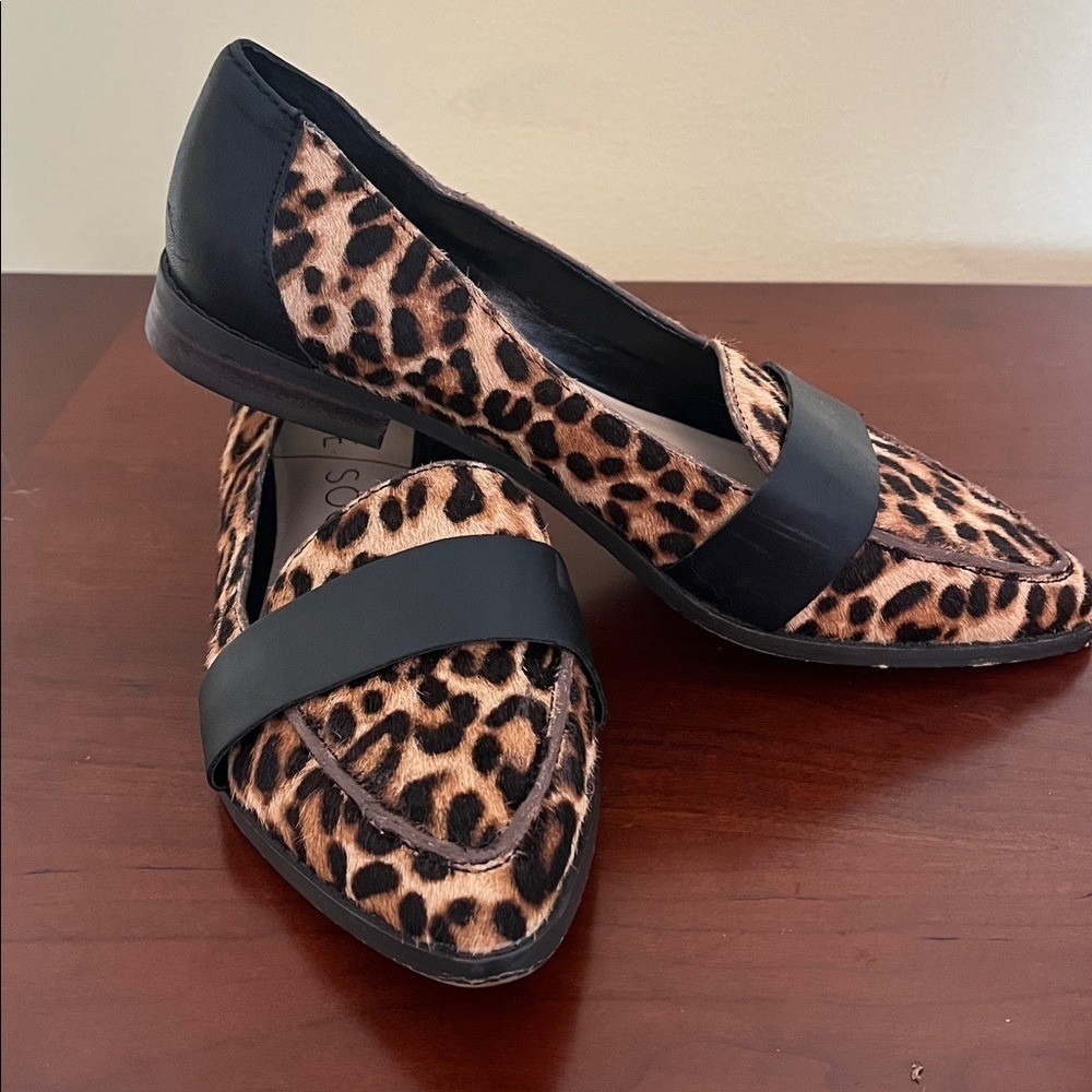 Sole Society Leopard Calf Hair Pointed Toe Loafers Black Strap Women's 6.5 M